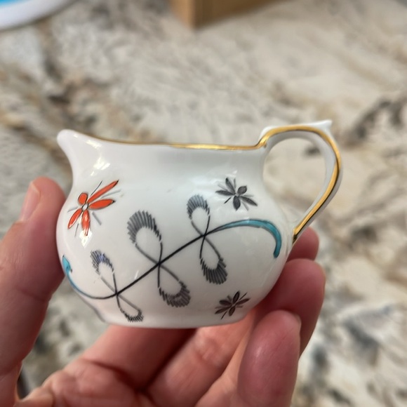 Sutherland Delphine Bone China Cream and Sugar Set - Picture 2 of 7